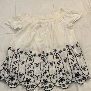 Old Navy super cute blouse!